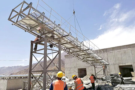 belt conveyor installation on site